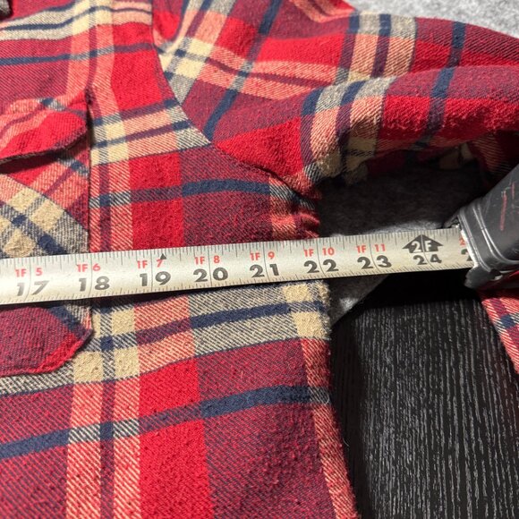 Volcom Quilt Lined Shirt / Jacket - Size Medium - Plaid Classic Fit - Picture 8 of 10